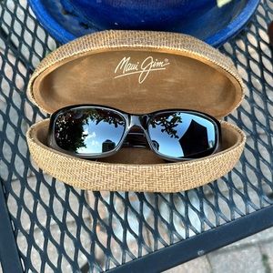 Maui Jim Punch Bowl Polarized Sunglasses.